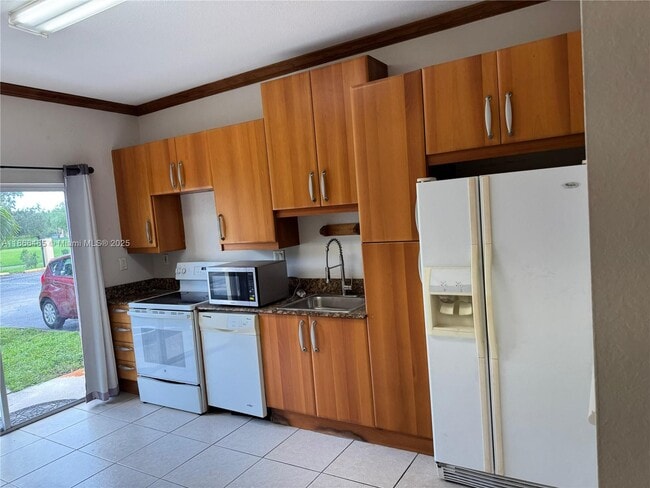 Photo - 6922 NW 179th St Condo Unit 103-5