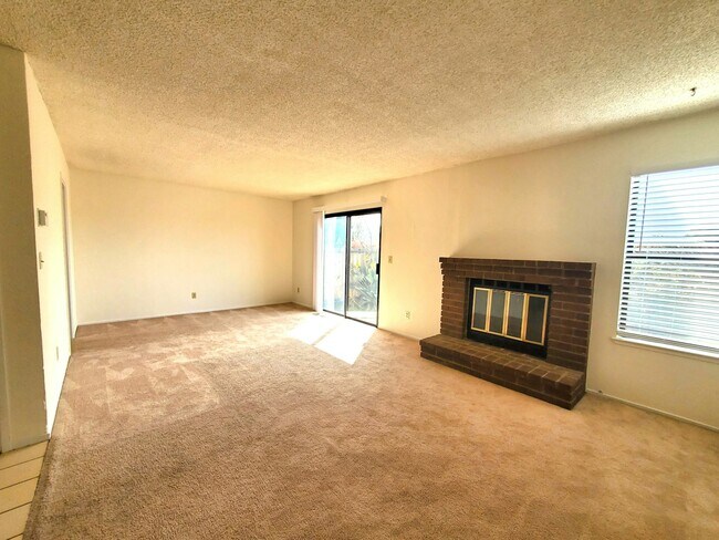 Photo - 37763 Cedar Blvd