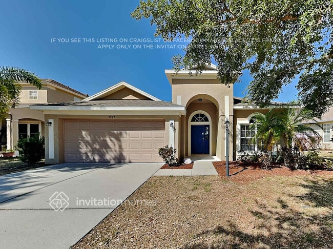 Building Photo - 3909 101st Ave E