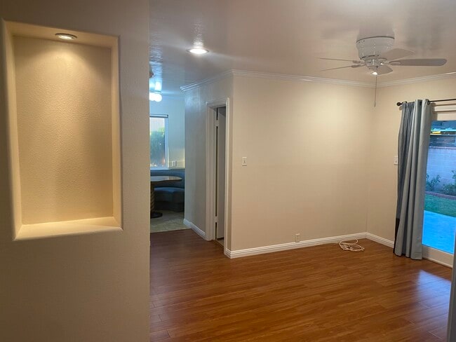 Photo - 380 Oakland Dr