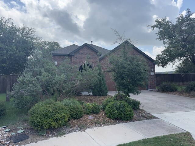 Photo - 1601 Abbot Cv House