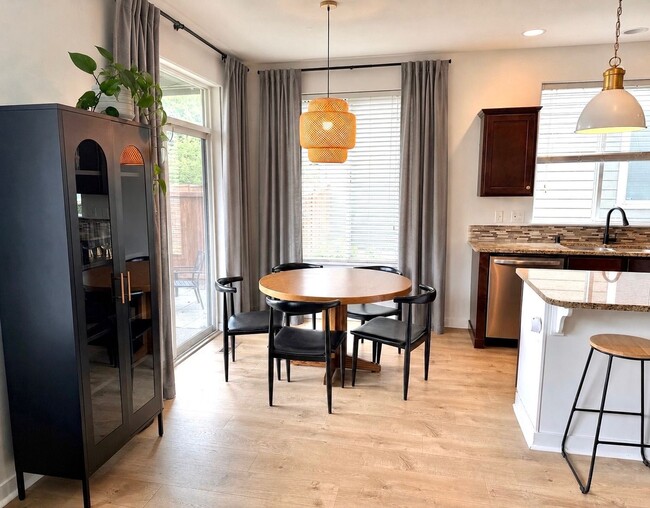 Photo - Beautiful 4 bedroom in Yelm WA - Apply Today!