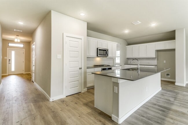 Photo - 5211 Bellhurst Dr