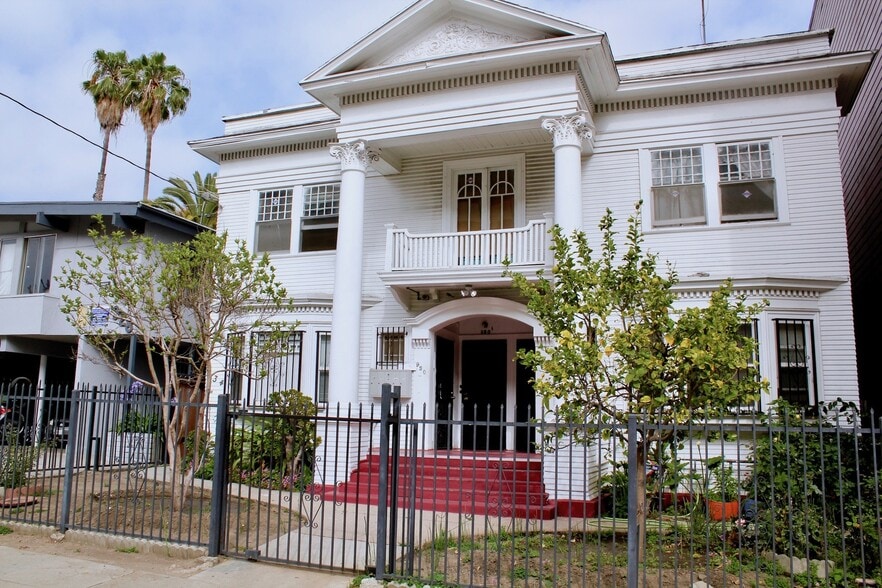 Building Photo