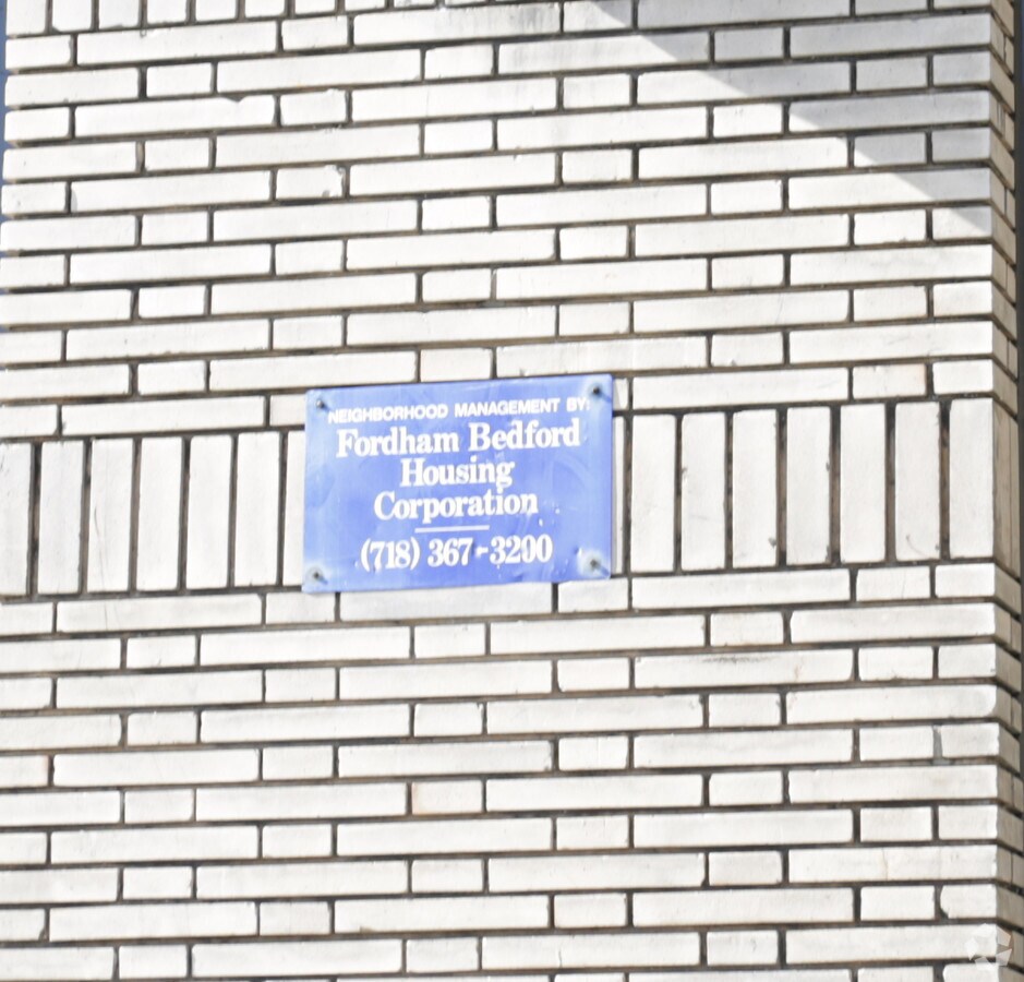 Photo - 274 E 194th St