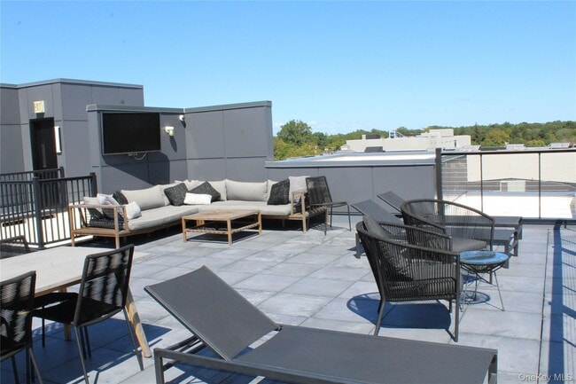 Photo - 331 E Main St Unit 204