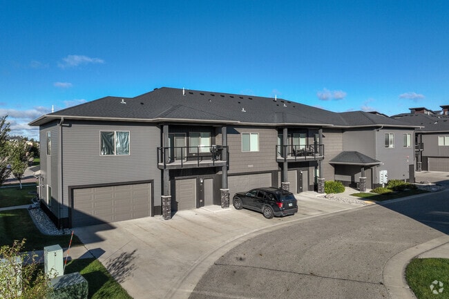 Building Photo - Shadow Crest - Luxury Townhomes