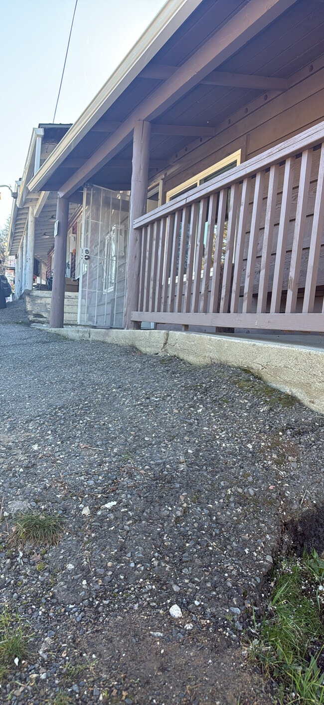 Photo - 41872 Road 222 Unidad #3