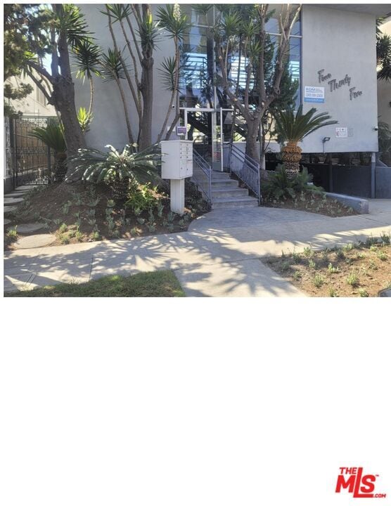 Photo - 435 S Palm Dr Unidad 5