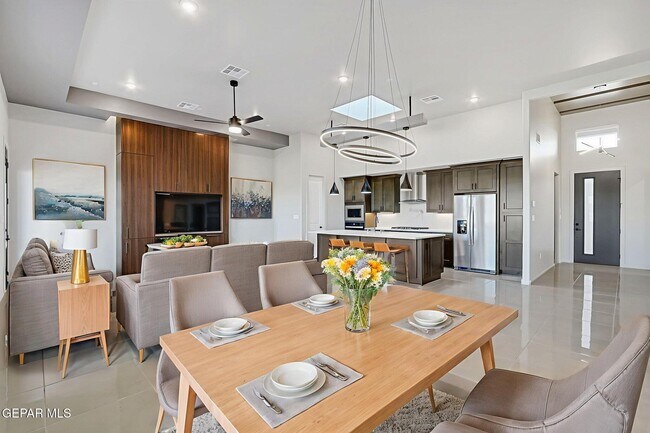 Photo - 828 Eltham Dr