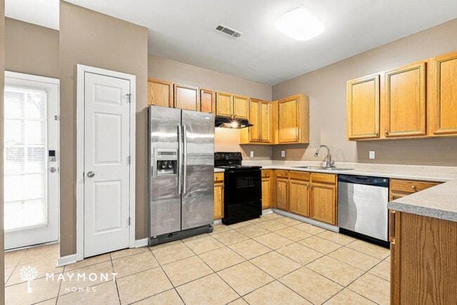 4203 Legacy Square