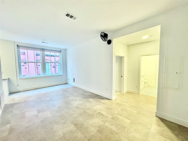 Building Photo - 2102 Mechanic St Unit 307