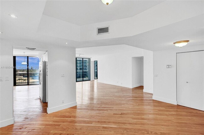 Photo - 20281 E Country Club Dr Unit 412