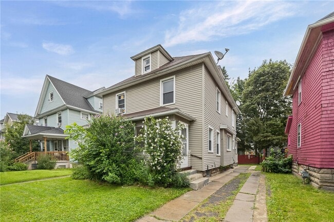 Photo - 98 Ackerman St