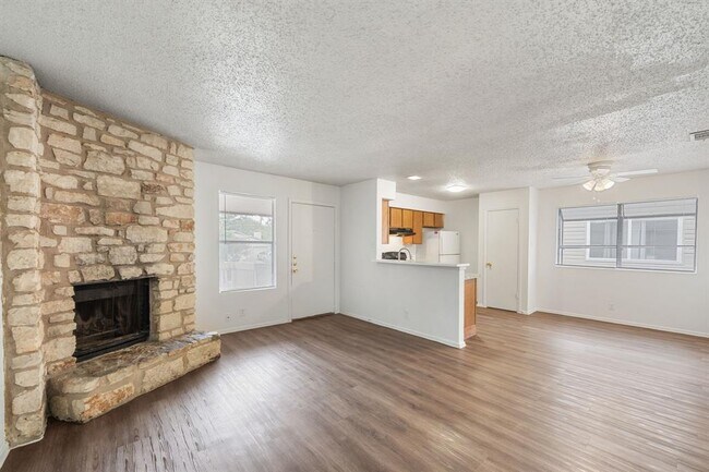 Photo - 2303 Rachael Ct