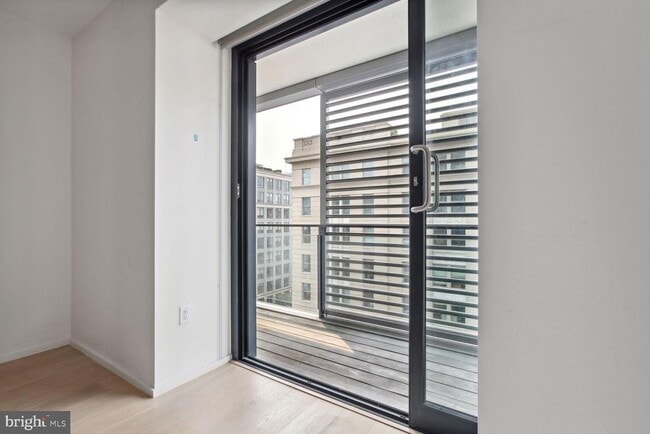 Photo - 925 H St NW Unidad 805