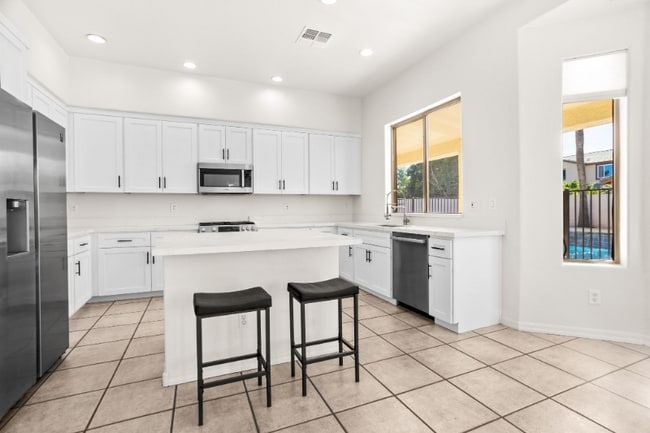 Photo - 1247 E Kenwood St