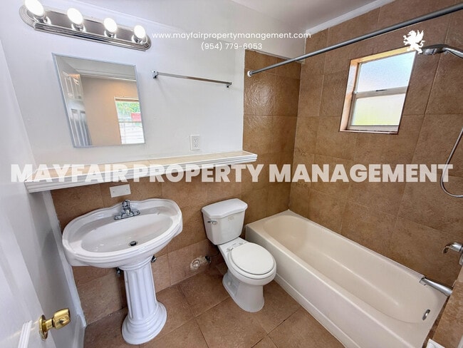 Photo - 1336 NE 1st Ave.