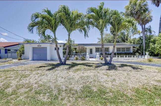 Building Photo - 2041 Coral Reef Dr Rental
