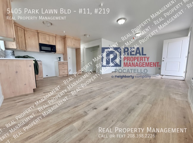 Photo - 5405 Park Lawn Dr Unidad #11, #219