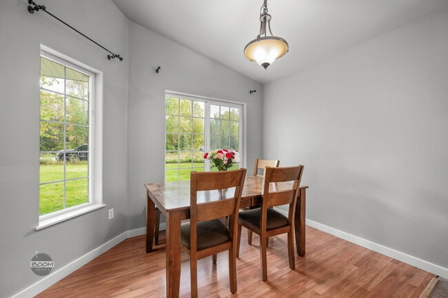 Photo - 3220 S Donovan Dr