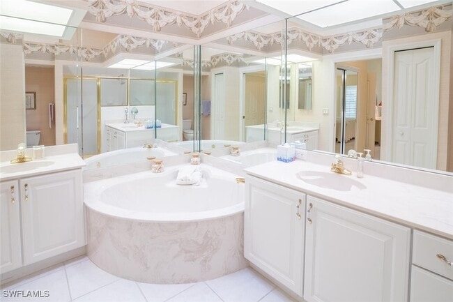 Building Photo - 8500 Mystic Greens Way Unit 5-505