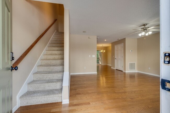 Photo - 2 br/ 2.5 bath condo in Johnson City TN