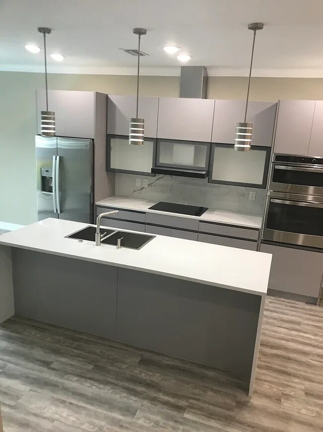 Photo - 2033 Greenbriar Ter