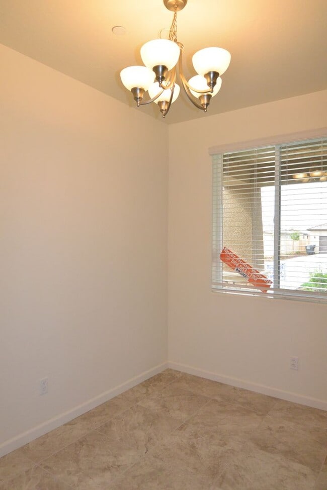 Photo - 3 bedroom 2 bathroom in Ashton Park gated community NW Visalia!