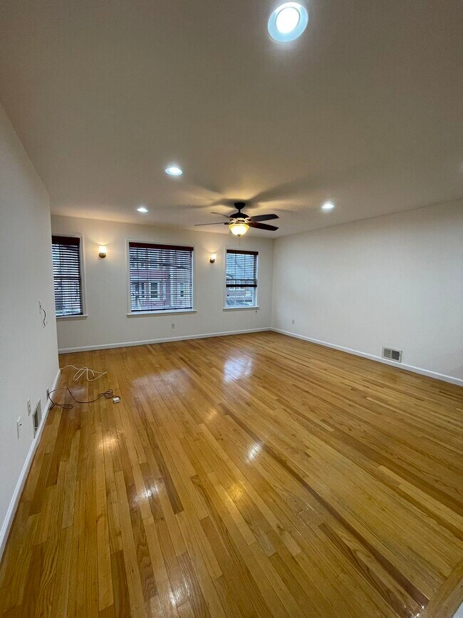 Photo - 90 Leonard St Unit 2A