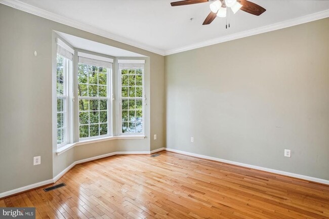 Photo - 152 Fieldstone Ct