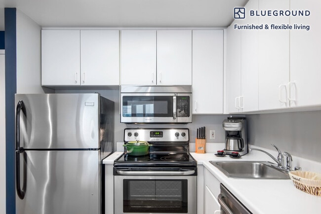 240 Lombard St Unit SI FL3-ID38