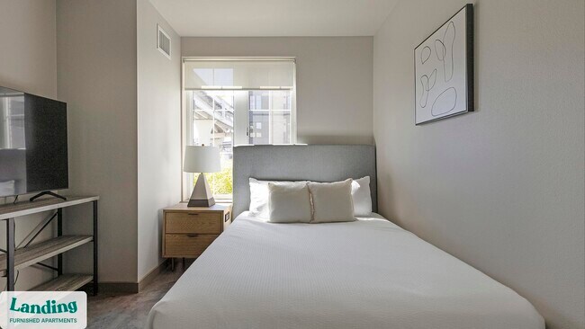 Photo - 1850 NW Front Ave Unit 238