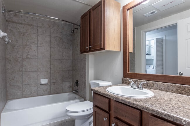 2 BR, 2 BA - 982 SF - Camden Woodson Park