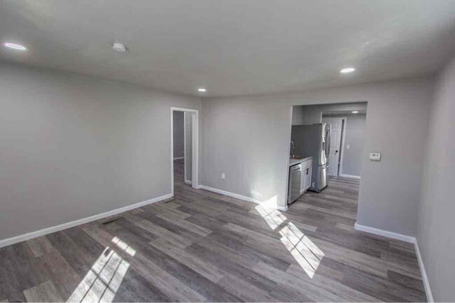 Building Photo - 211 S 2nd St