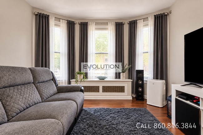 155-157-157 Seymour St Unit FL2