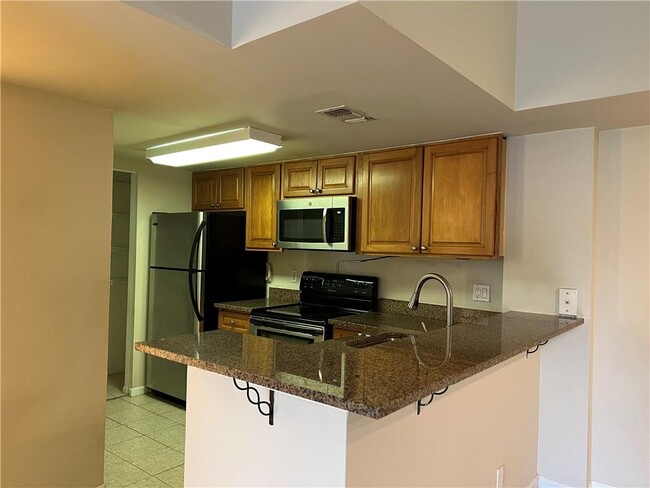 Photo - 10773 Cleary Blvd Unidad 307 Rental