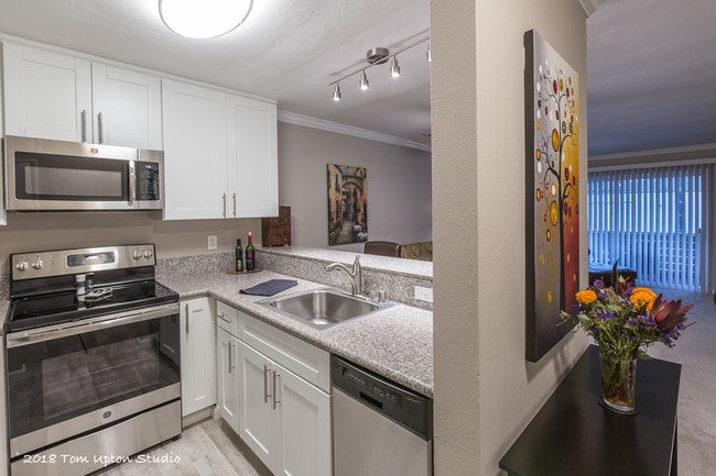 Union Plaza Apartments