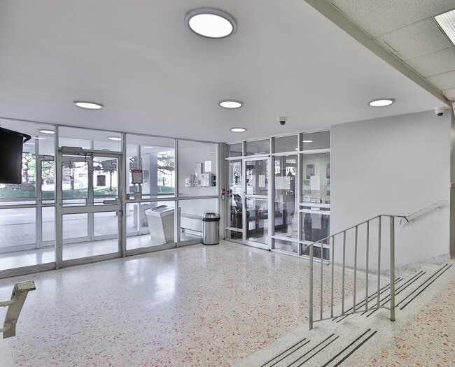 Queensview Apartments