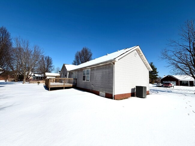 Photo - 100 Fairway Hill