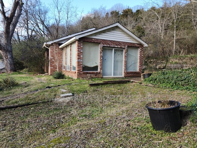Building Photo - 1444 Main St N Rental