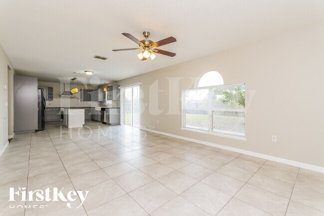 Photo - 235 Cranbrook Dr