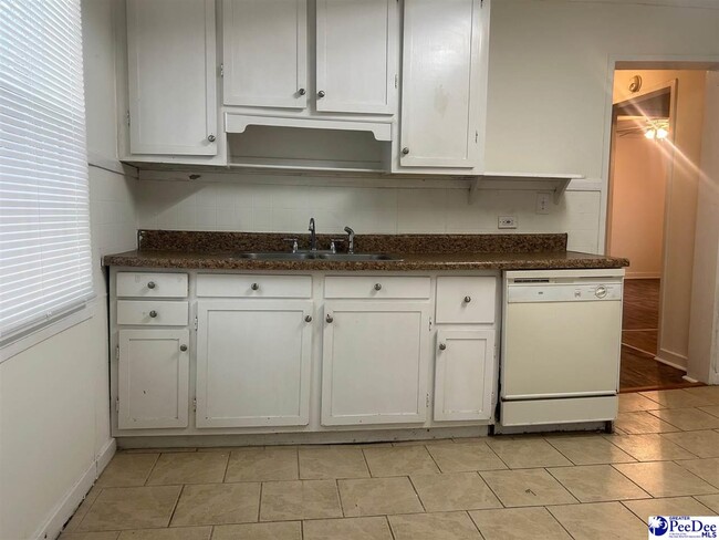 Photo - 848 Lynwood Dr