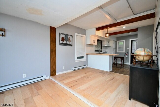 Photo - 1 S Lakeside Ave