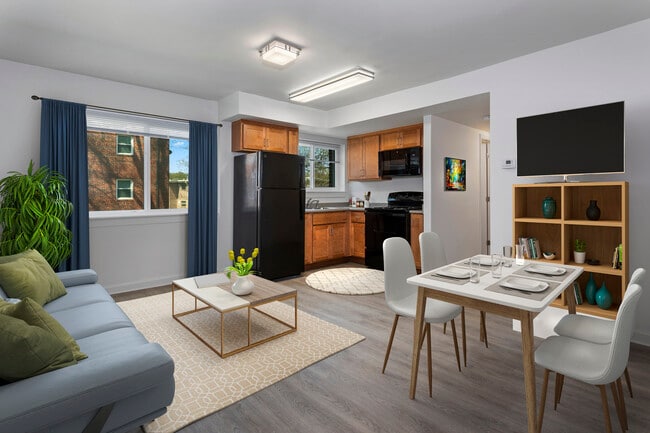 Photo - Hanover Courts