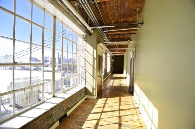 Photo - 736 Dickies Lofts
