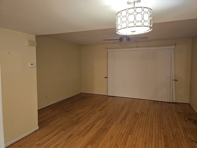 Photo - 2571 Kingstowne Dr