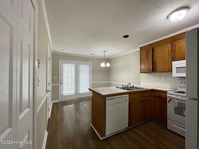 Photo - 1113 Grovemont Dr