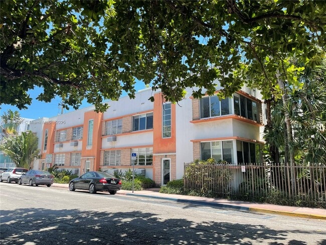 Photo - 730 12th St Unidad 10