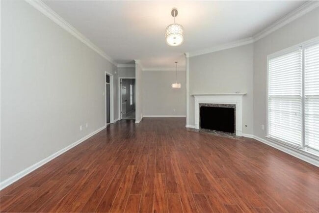 Photo - 100 Riverwalk Pl